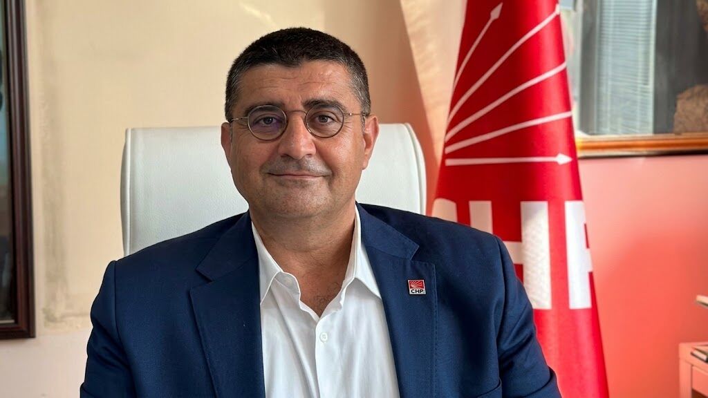 CHP Çiğli İlçe Başkanı Karadağ’dan Yıldız'a sert çıkış: ‘Ben bu kadar karaktersiz miyim?' demesini bekliyorum