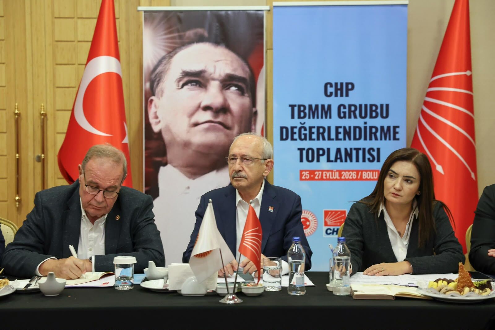 CHP’nin milletvekili kampı Grup Yönetim Kurulu Toplantısı ile başladı
