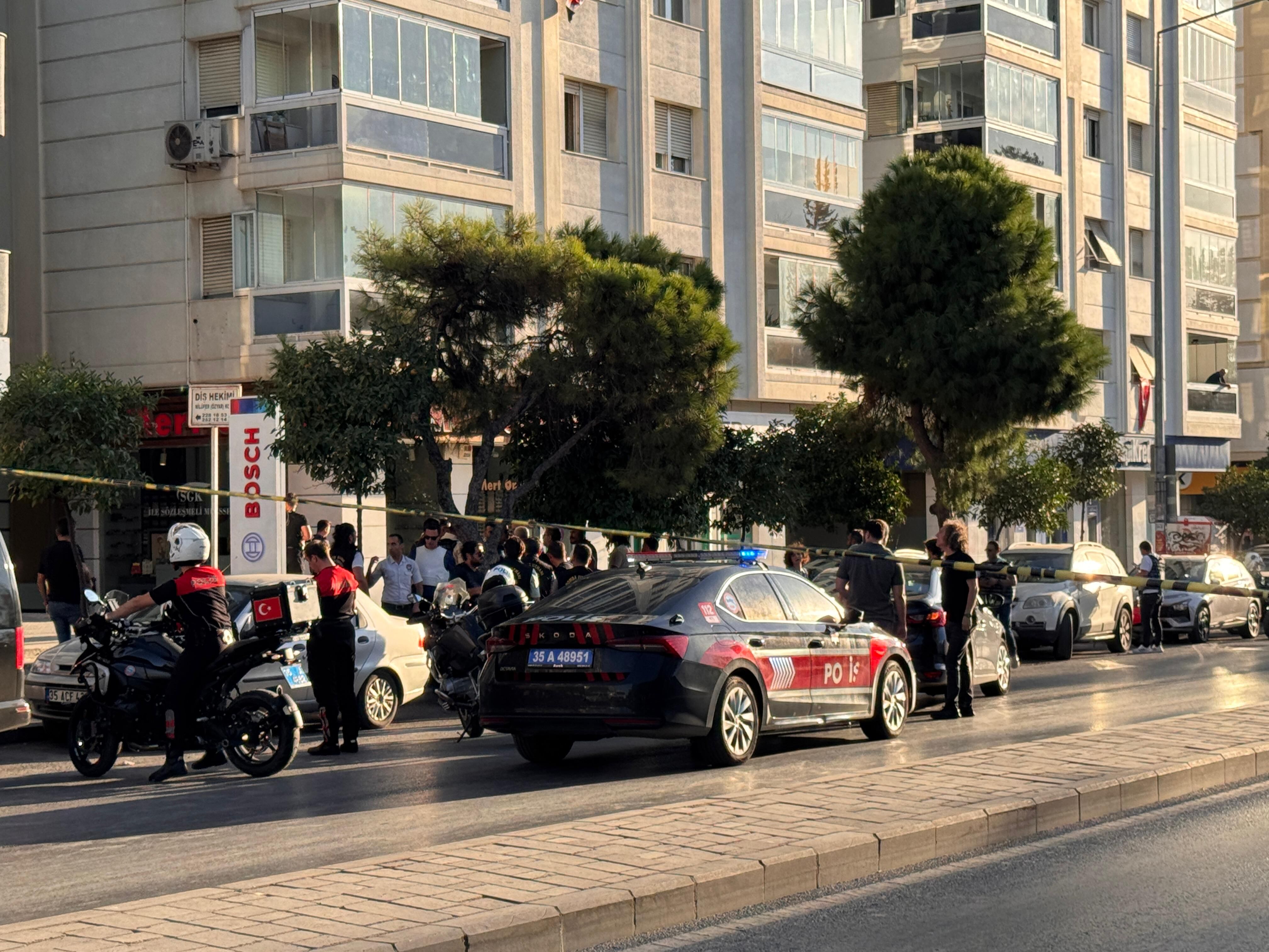 İzmir'de banka çalışanlarını rehin alan şüpheli tutuklandı