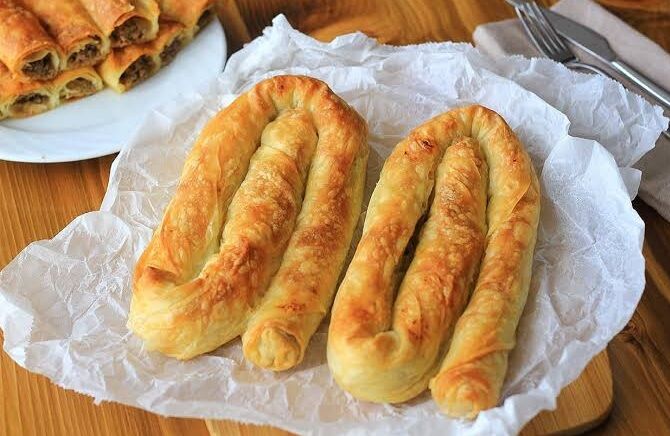 Kıymanın kilosu cep yakıyor: Maaş günü yapılacak börek tarifi