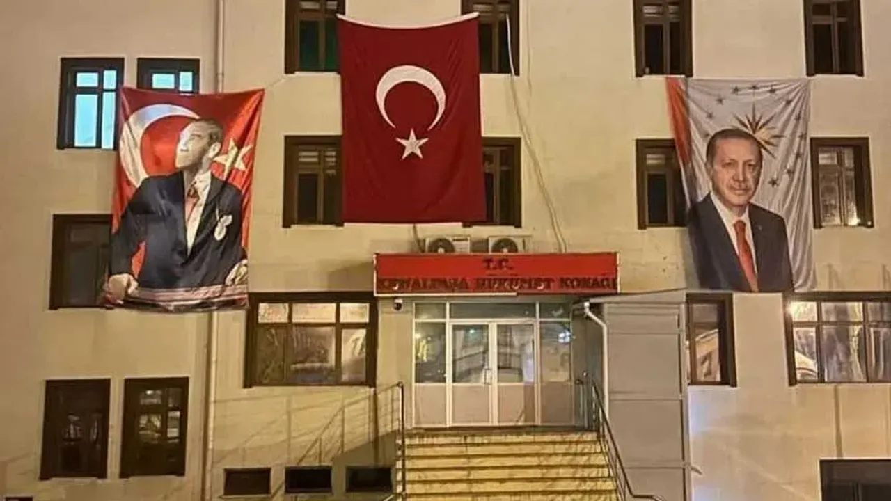 Yıkımın ardından yapım… Kemalpaşa Hükümet Konağı yenileniyor