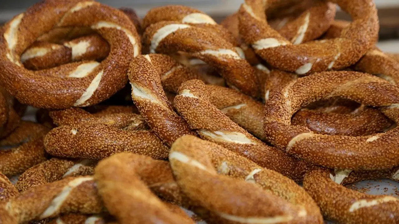 Ticaret Bakanlığı'ndan 'simit' açıklaması: İstanbul'daki fiyatlara saha denetimi yapılıyor