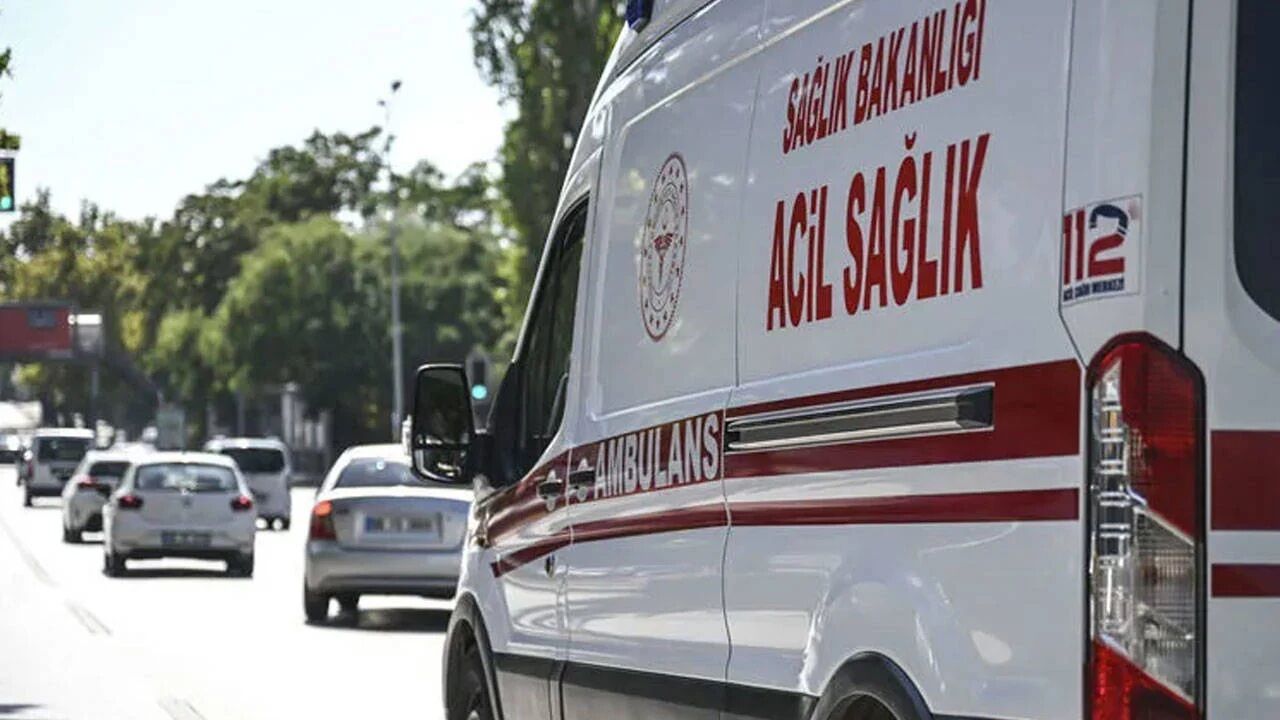 Uşak-İzmir yolunda zincirleme kaza: 8 kişi yaralandı