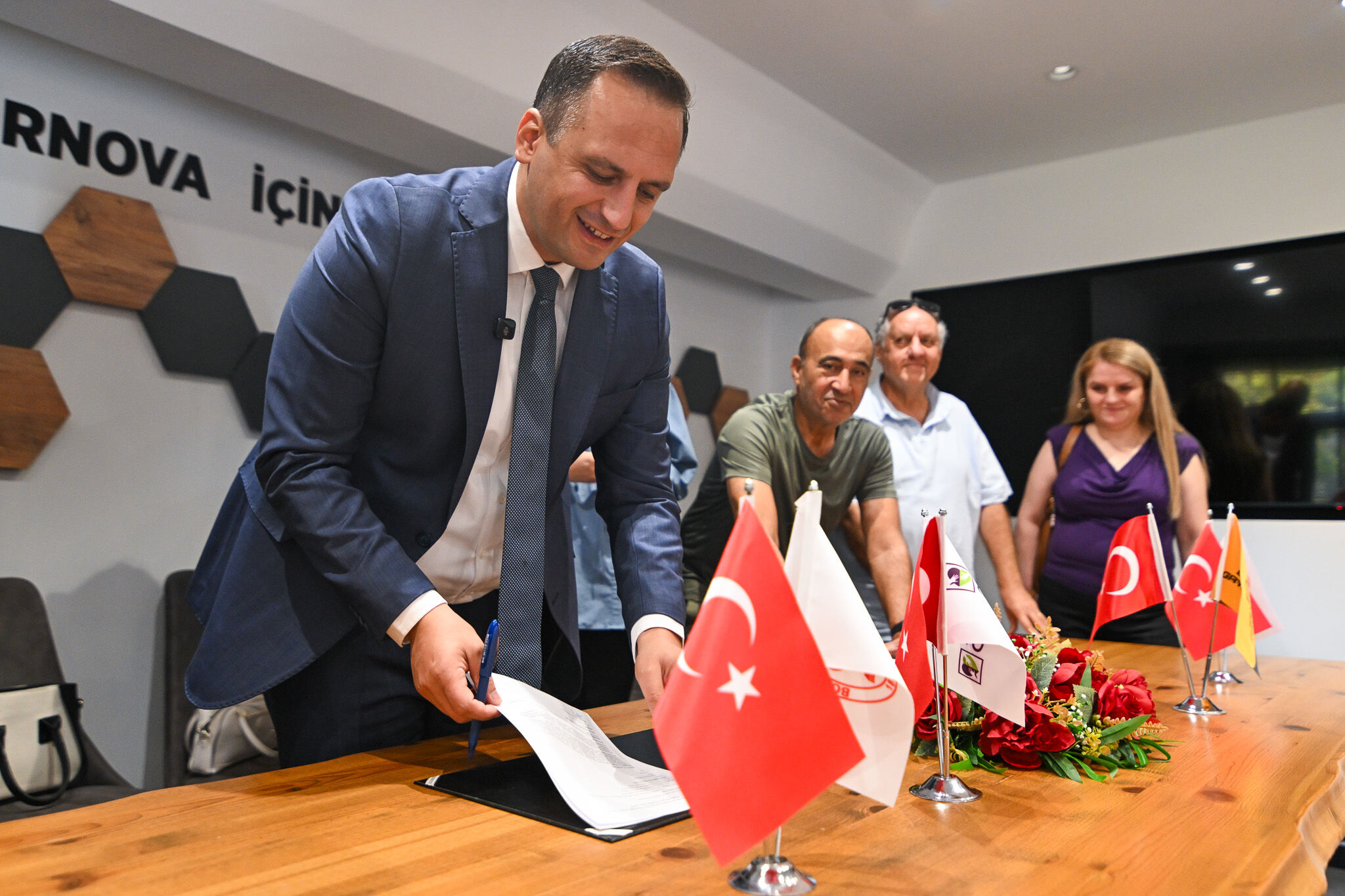 Bornova’dan dayanışma hamlesi: Yaşlı bakımında indirim dönemi-1