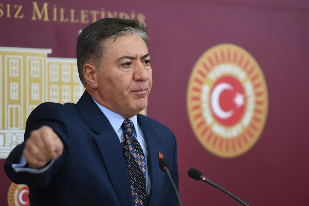 Tugay’ın AKP iddiaları sonrası YENİ Parti’den sert tepki: Dönekliktir, kemiksizliktir, omurgasızlıktır