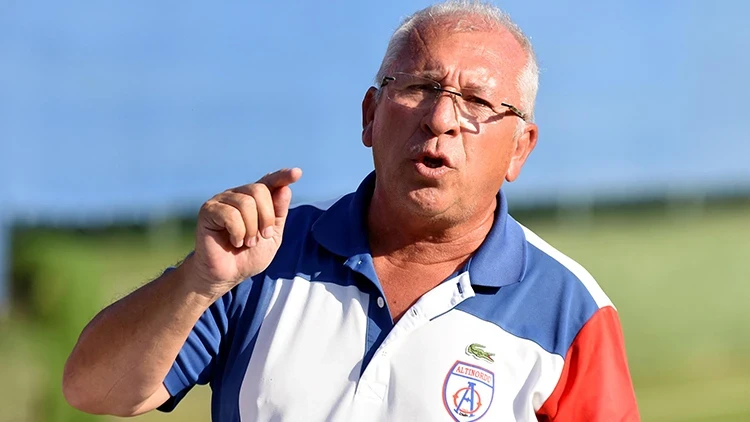 İzmir futbolunda flaş iddia: Altınordu’yu Yılmaz Vural alacak!