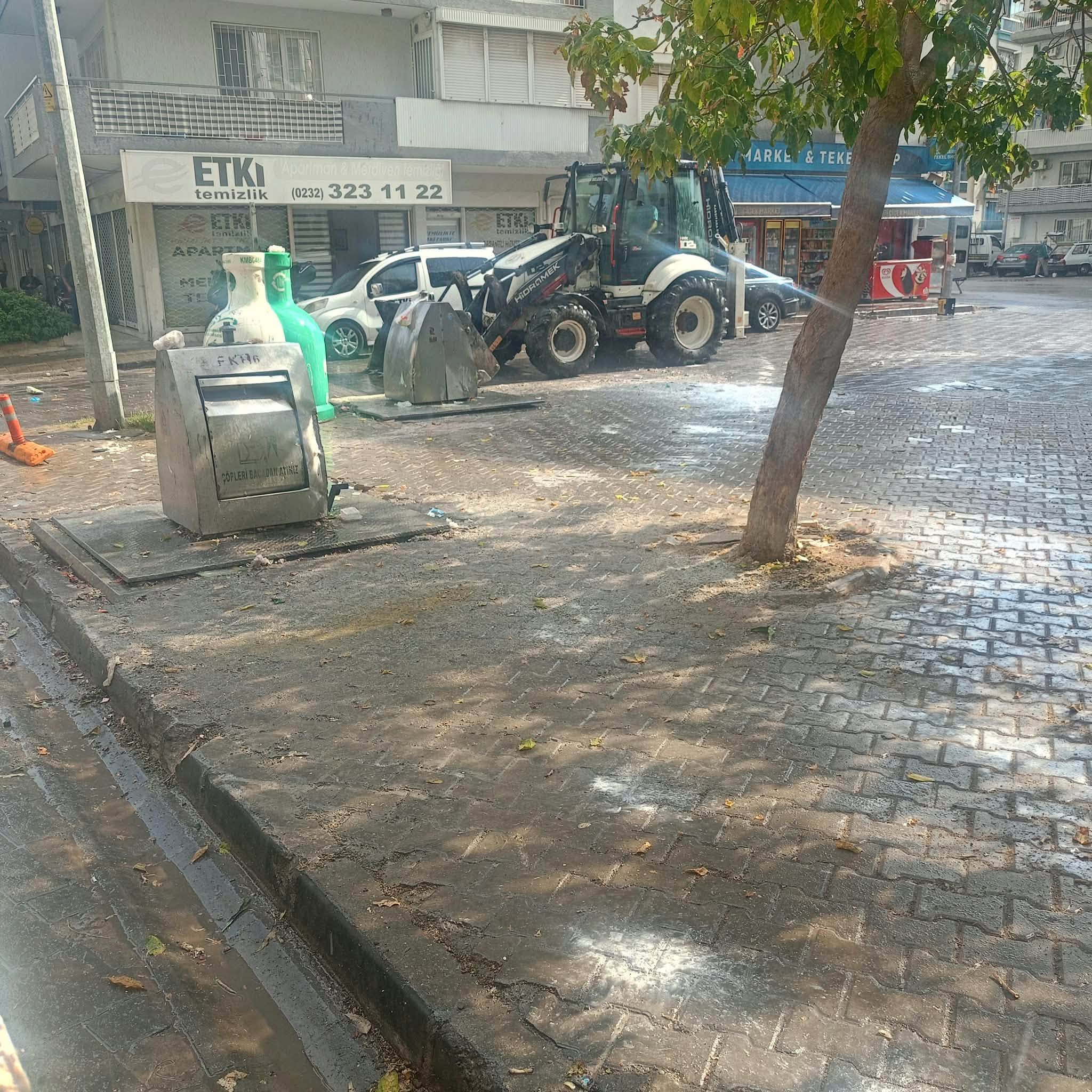 Karşıyaka’da çöp sorunu hakkında CHP’den açıklama: Bugün tüm ilçede toplama tamamlanması hedefleniyor