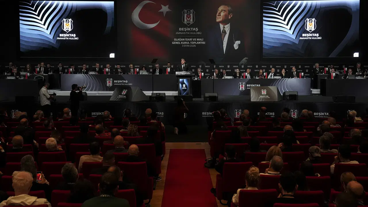 Beşiktaş’ta kritik kongre: Adalı yönetimi ibra edildi!