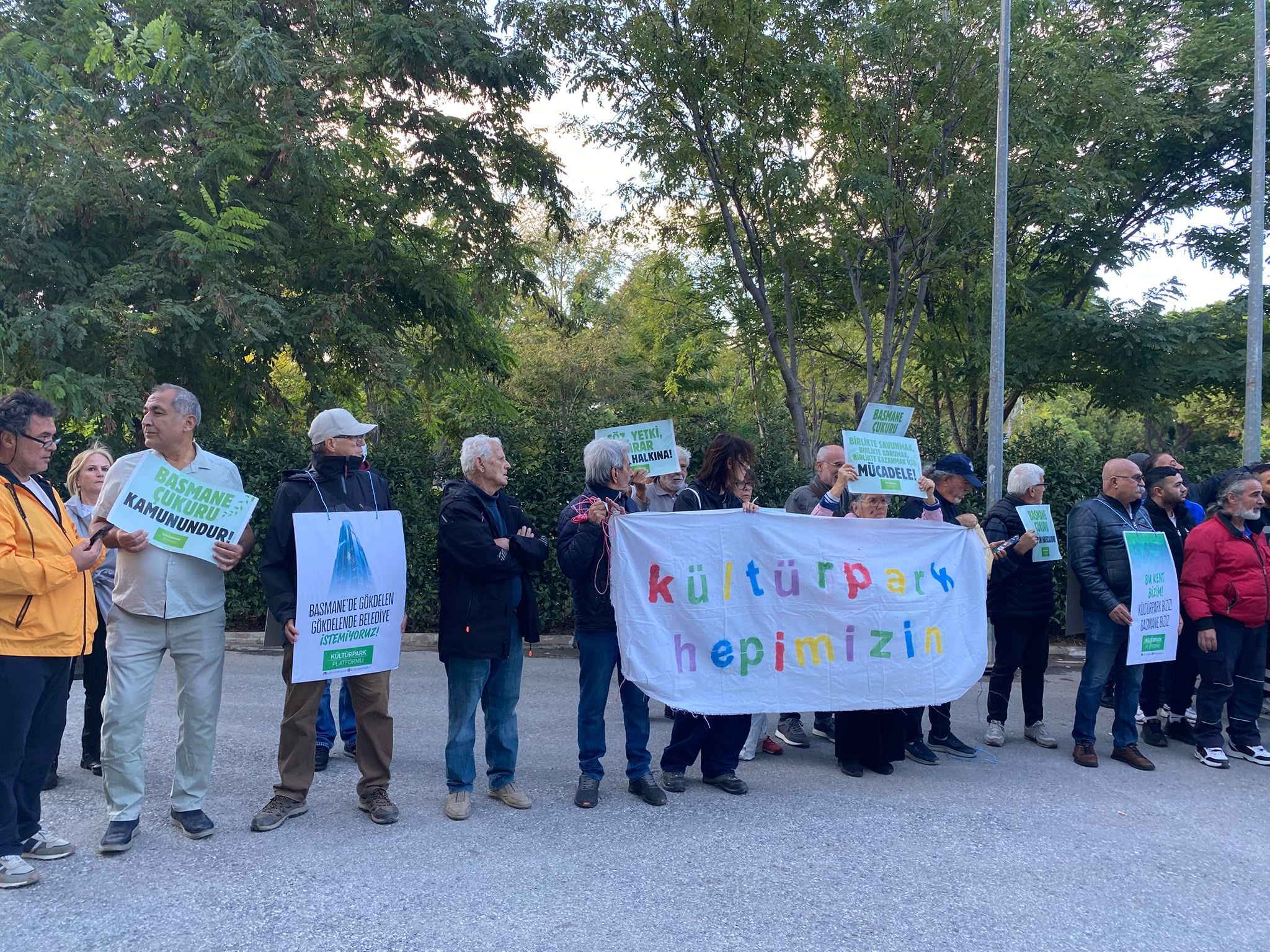 Kültürpark Platformu’ndan meclis üyelerine ‘Basmane Çukuru’ çağrısı!