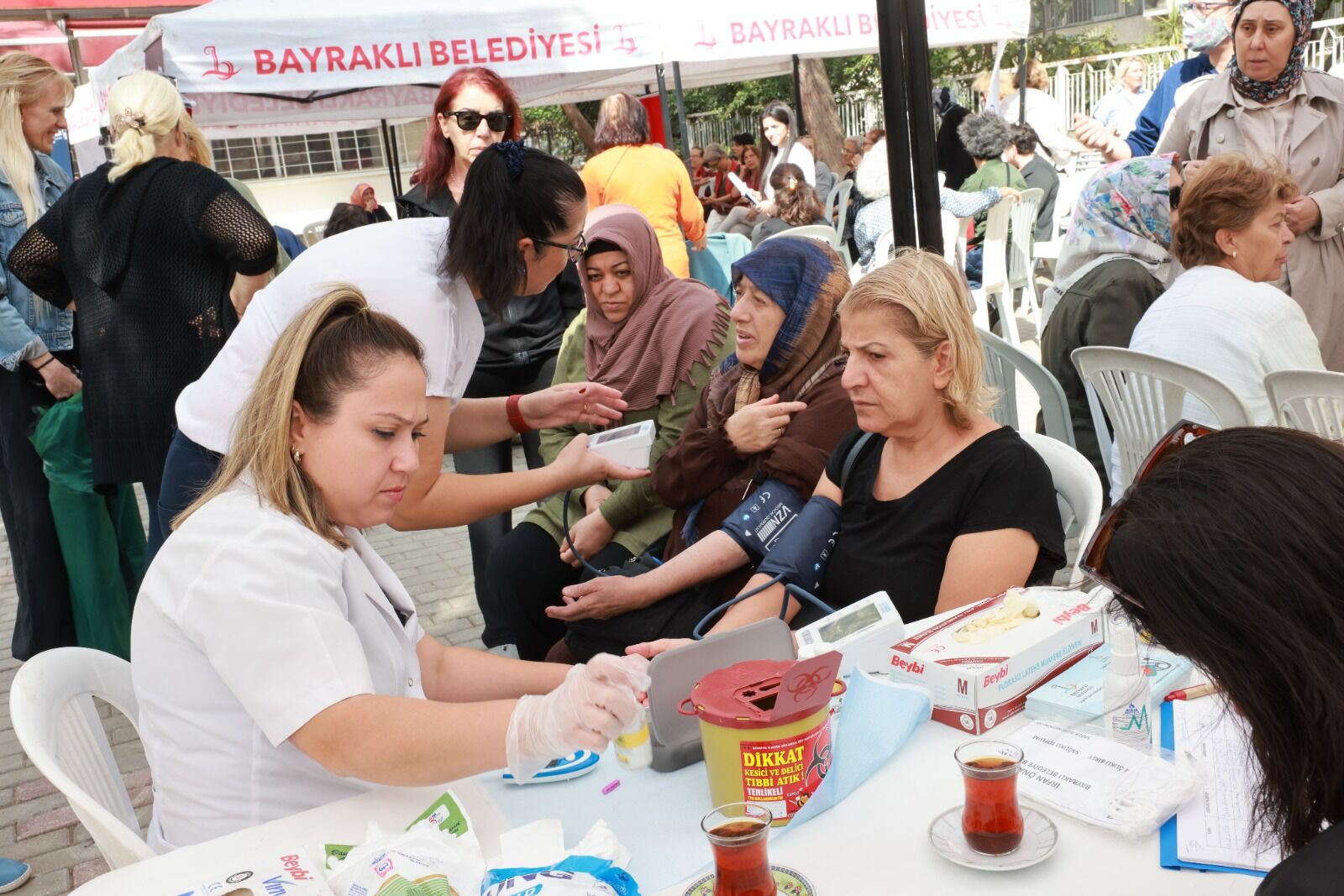 Bayraklı’da yaş almış büyükler için farkındalık buluşması