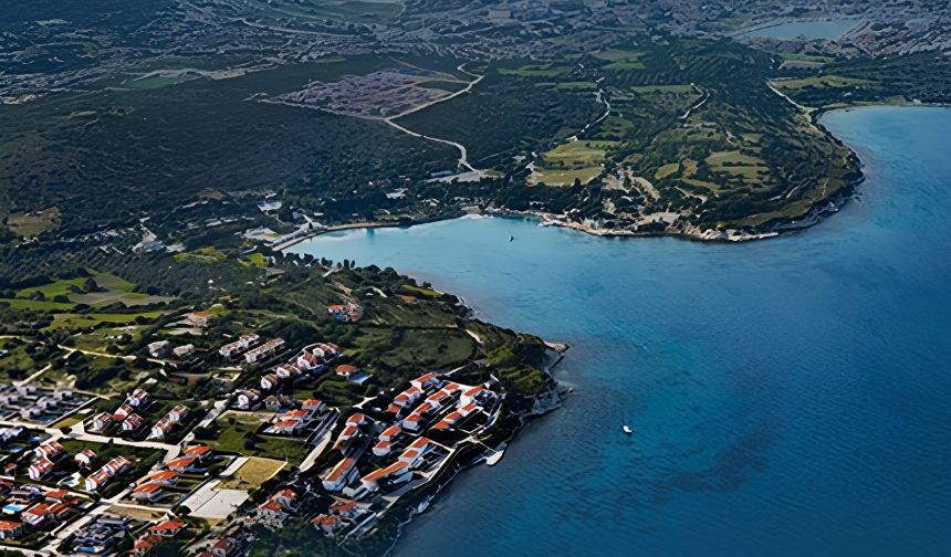 Tugay’ın AKP’ye geçişinin ardından İzmir için rant uyarısı: Gözler Karaburun ve Çeşme’de!