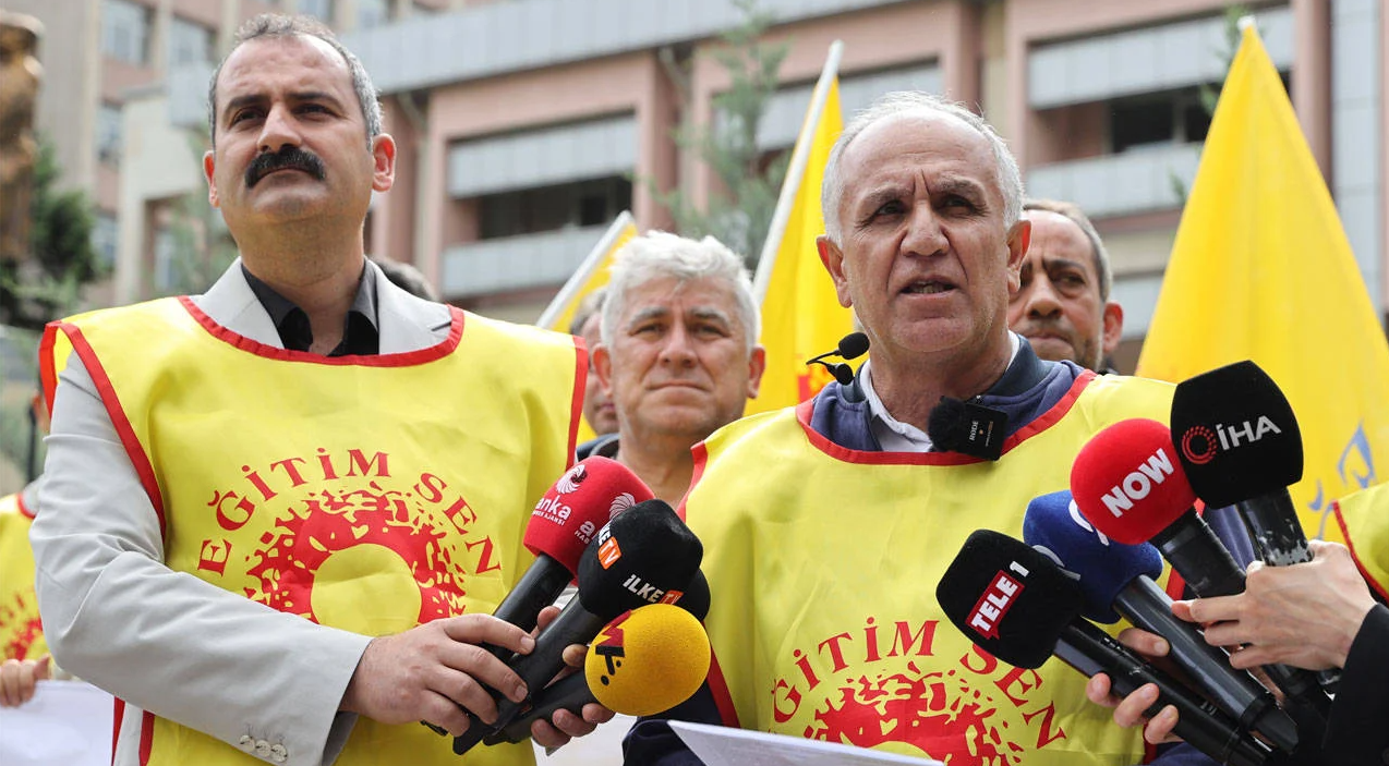 Eğitim Sen Başkanı Irmak: Bornova’da yöneticilerimizin gözaltına alınmasını kabul etmiyoruz