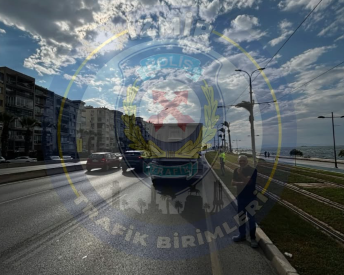İzmir’de sürücülere uyarı: Arızalı araç trafiği yoğunlaştırdı