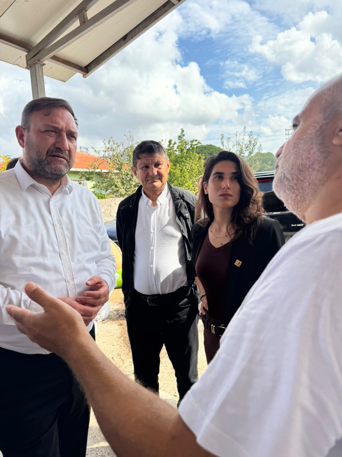 CHP’li Tanış’tan Başkan Kırgöz’e tepki: Dikili’yi parsel parsel sattın, yetmedi mi?