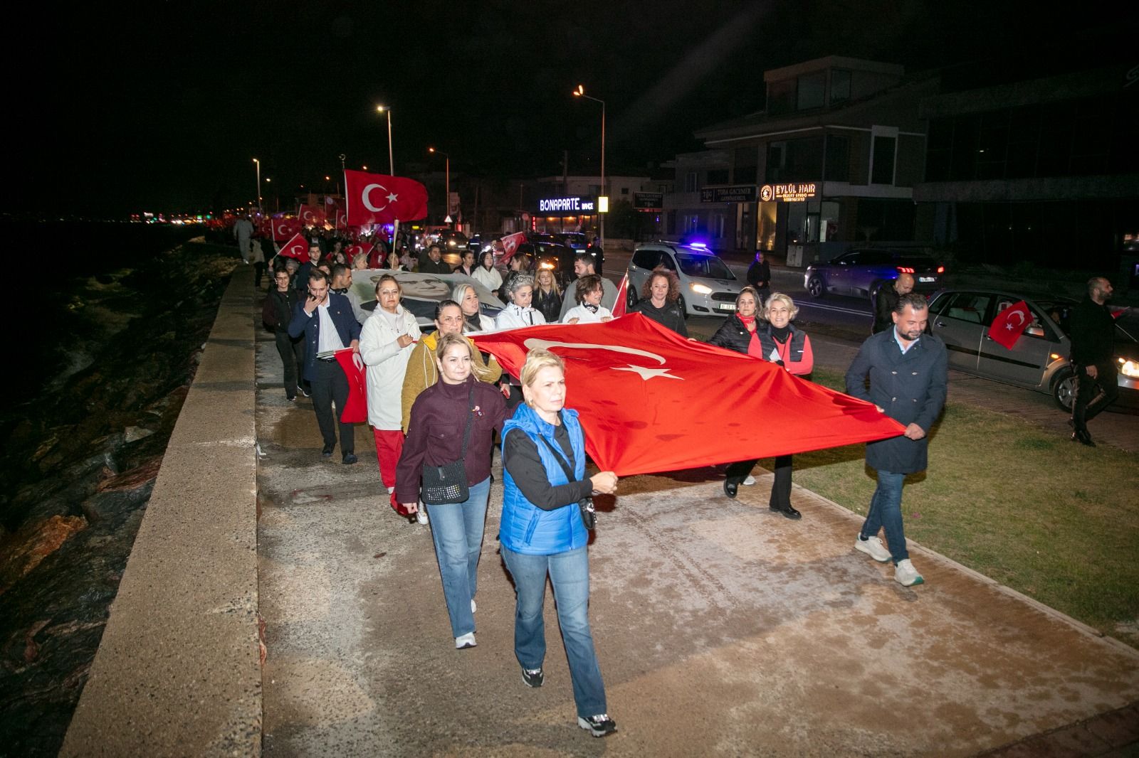 Güzelbahçe’de Cumhuriyet coşkusu gün boyu sürdü