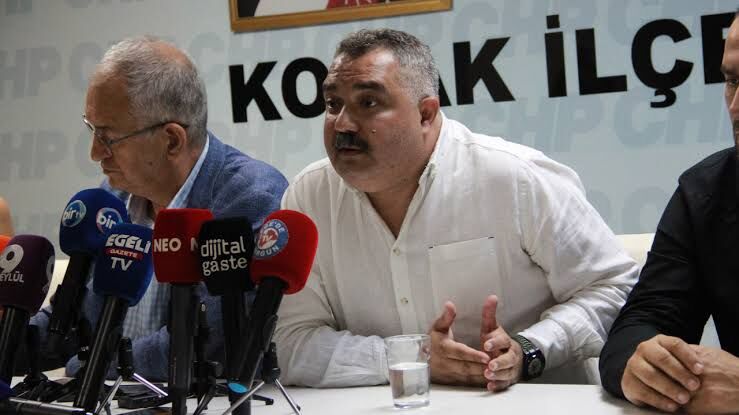 Konak’ta mahalleler düşürülüyor: CHP’den AKP ile masa başı plan tepkisi