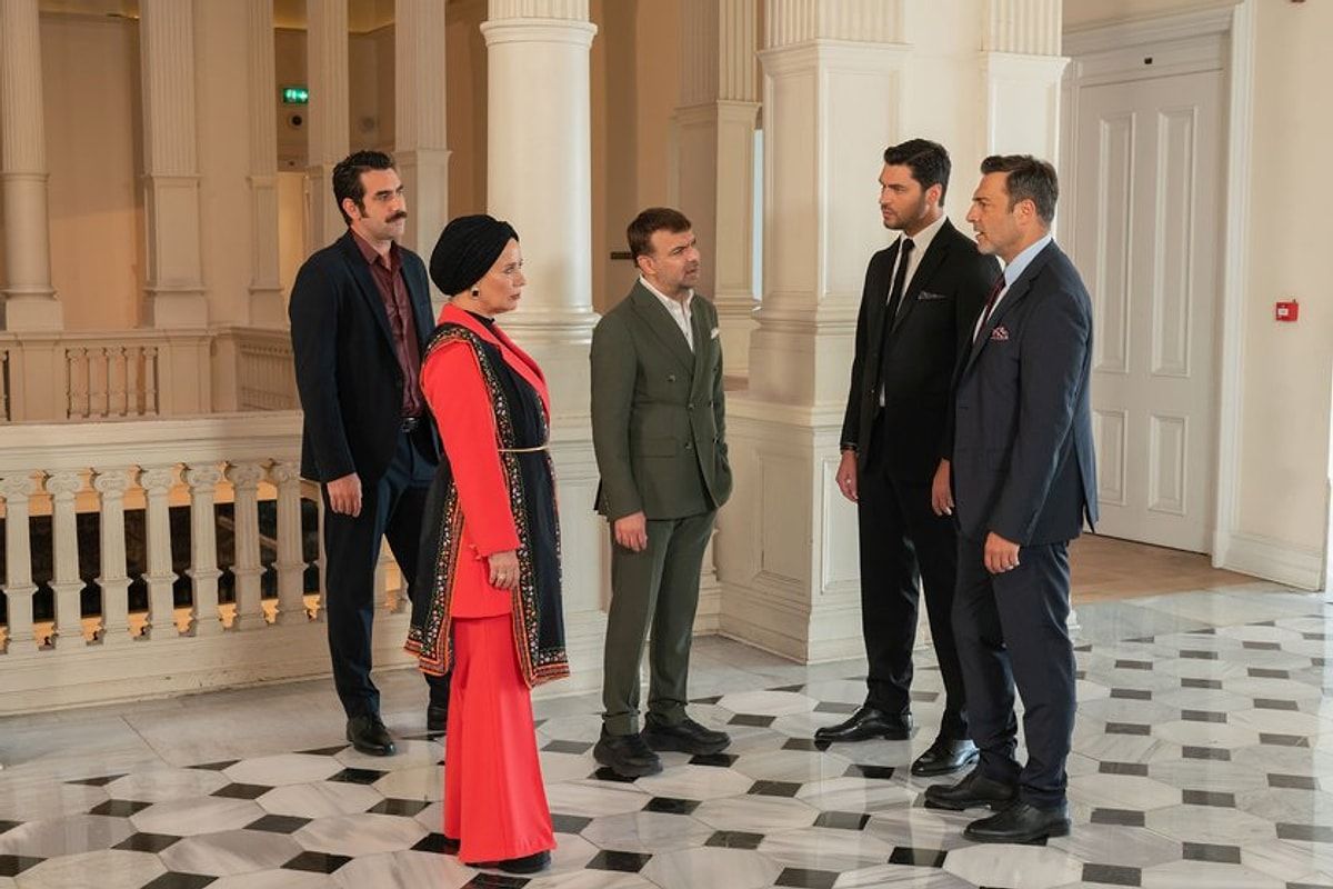 Kızılcık Şerbeti-3