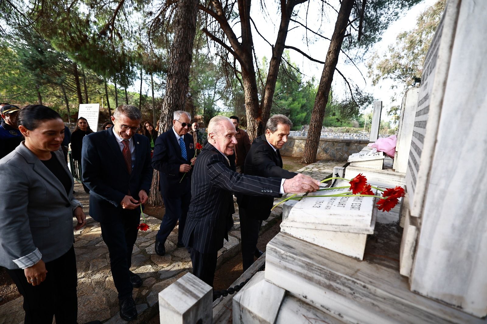 Mahmut Esat Bozkurt Kabir Anma (1)