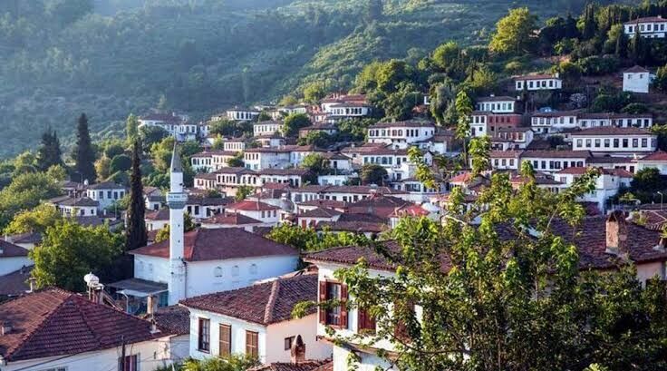 İzmir’de sonbahar bir başka güzel: Doğayla baş başa kalabileceğiniz 4 rota!-3